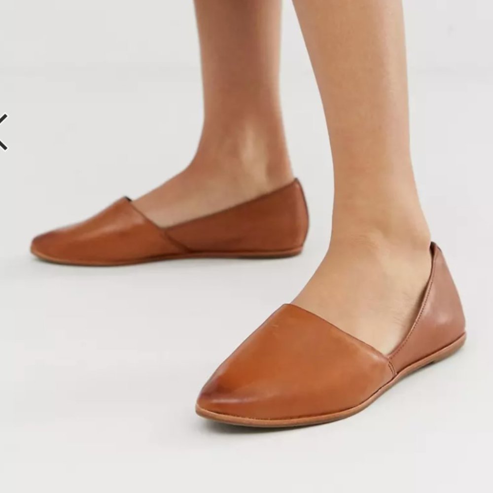 NEW IN BOX Aldo Blanchette Ballet Flats